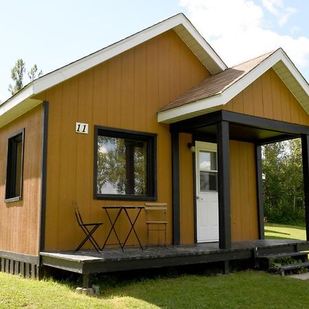 Chalets Du Lac Matapedia Val-Brillant 外观 照片